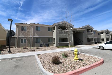 studio apartments in farmington|More.